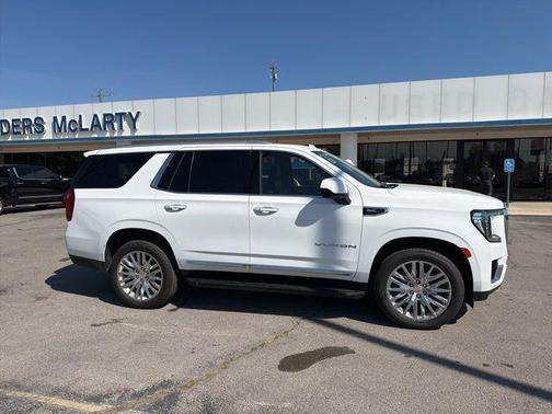 2023 GMC Yukon SLT