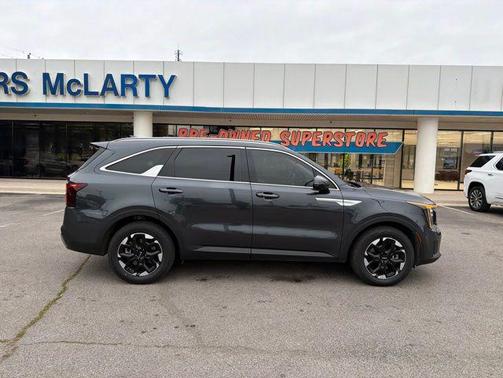 Gravity Grey 2024 Kia Sorento S