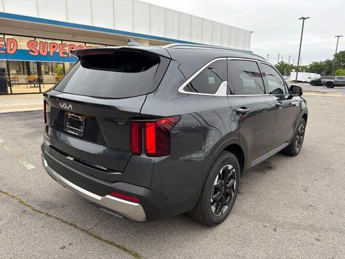 Gravity Grey 2024 Kia Sorento S
