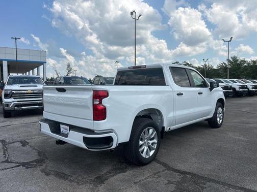 2025 Chevrolet Silverado 1500 Custom