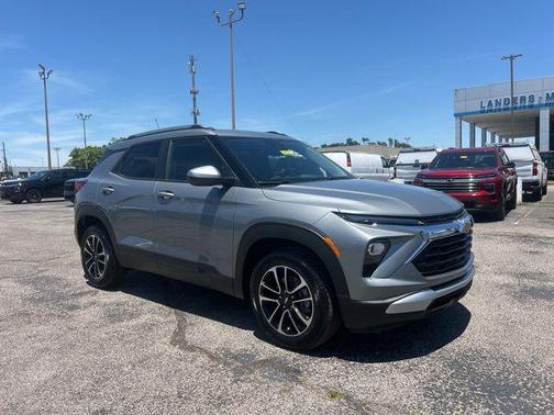 Sterling Gray Metallic 2026 Chevrolet Trailblazer LT