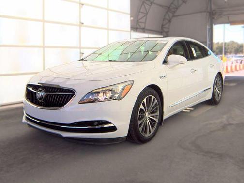 Summit White 2017 Buick LaCrosse Premium