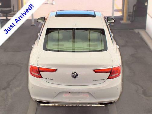 Summit White 2017 Buick LaCrosse Premium