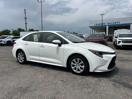 White 2022 Toyota Corolla LE