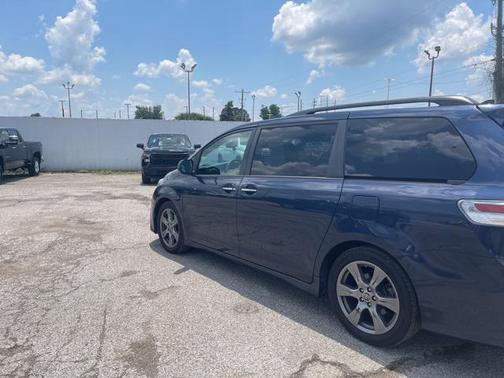 2018 Toyota Sienna SE Premium