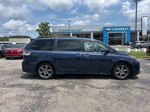 2018 Toyota Sienna SE Premium