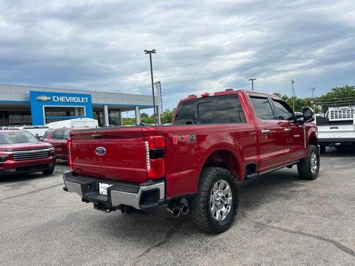 RAPID RED 2023 Ford F-250 Lariat