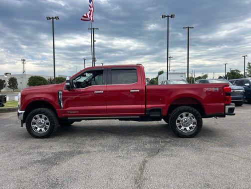 RAPID RED 2023 Ford F-250 Lariat