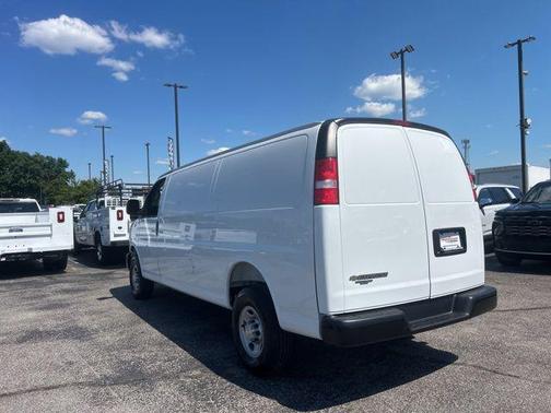 Summit White 2026 Chevrolet Express 2500 Work Van