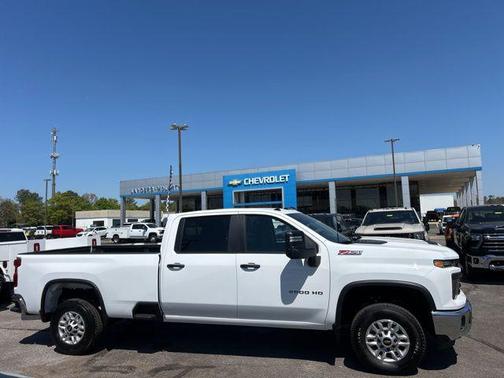 Summit White 2026 Chevrolet Silverado 2500 WT