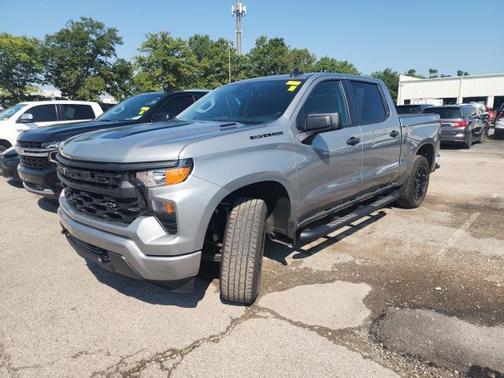 2025 Chevrolet Silverado 1500 Custom
