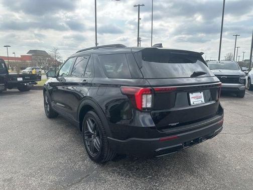 AGATE BLACK METALLIC 2025 Ford Explorer ST-Line