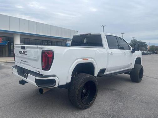 2022 GMC Sierra 2500 AT4