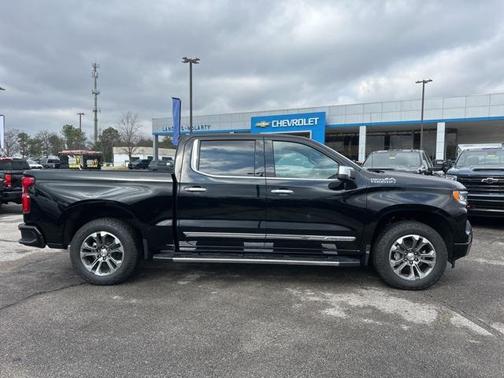 2025 Chevrolet Silverado 1500 High Country