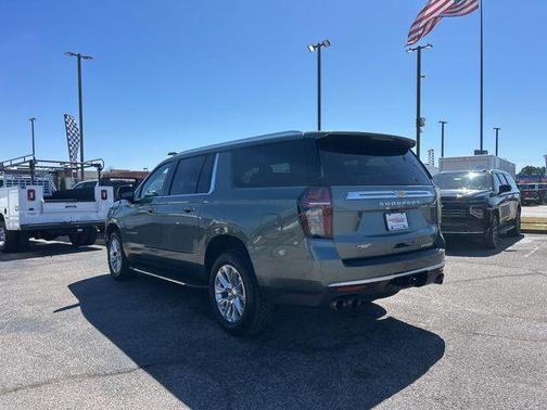 2023 Chevrolet Suburban Premier