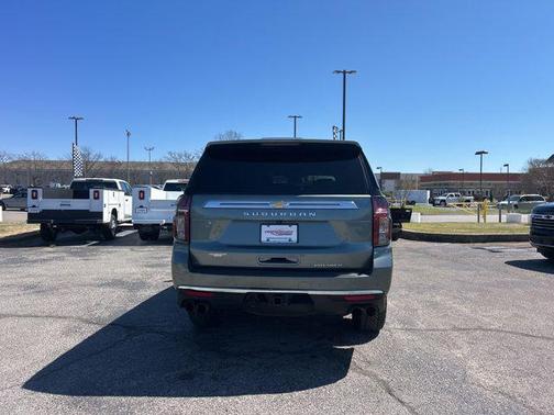 2023 Chevrolet Suburban Premier
