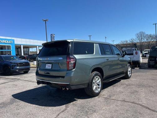 2023 Chevrolet Suburban Premier