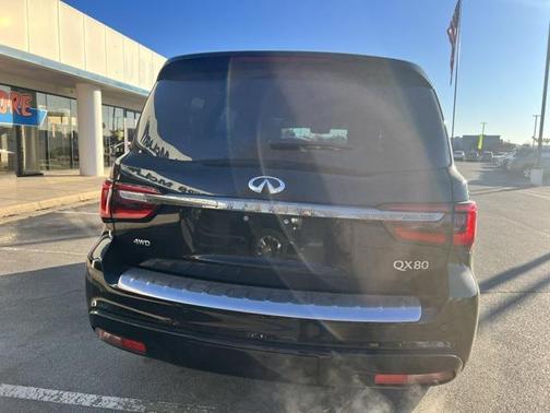 2024 INFINITI QX80 SENSORY AWD