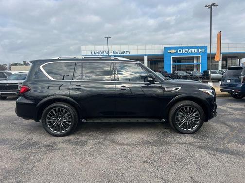 2024 INFINITI QX80 SENSORY AWD
