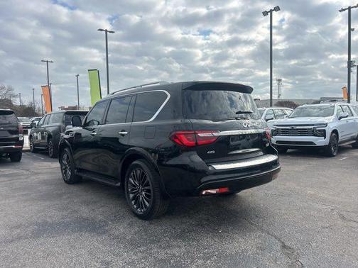 2024 INFINITI QX80 SENSORY AWD