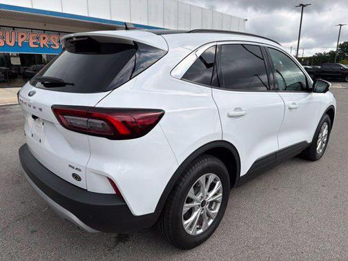 OXFORD WHITE 2024 Ford Escape Active