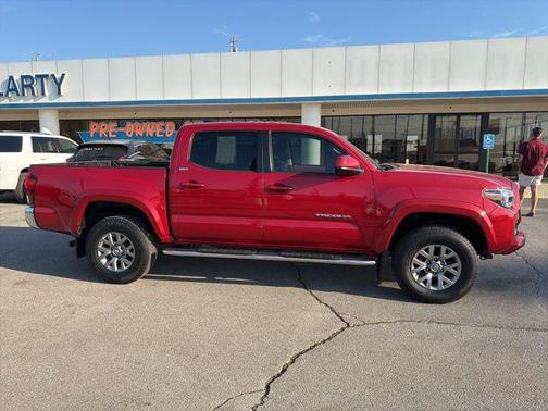 Barcelona Red Metallic 2018 Toyota Tacoma SR5