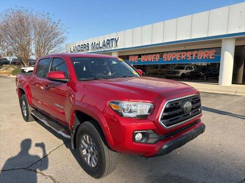 Barcelona Red Metallic 2018 Toyota Tacoma SR5