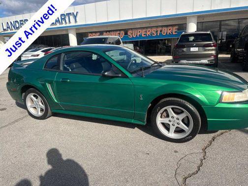 Electric Green Clearcoat Metallic 1999 Ford Mustang SVT Cobra