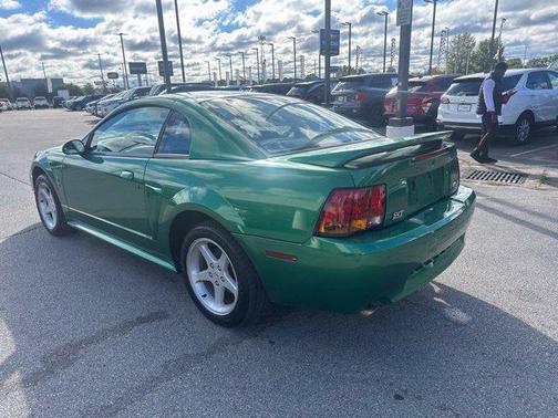 Electric Green Clearcoat Metallic 1999 Ford Mustang SVT Cobra