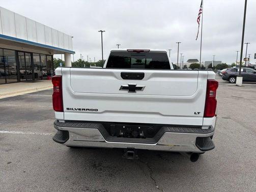 Summit White 2026 Chevrolet Silverado 3500 LT