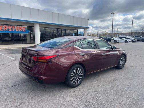 Garnet Pearl Metallic 2023 Nissan Altima 2.5 SV