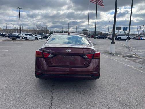 Garnet Pearl Metallic 2023 Nissan Altima 2.5 SV