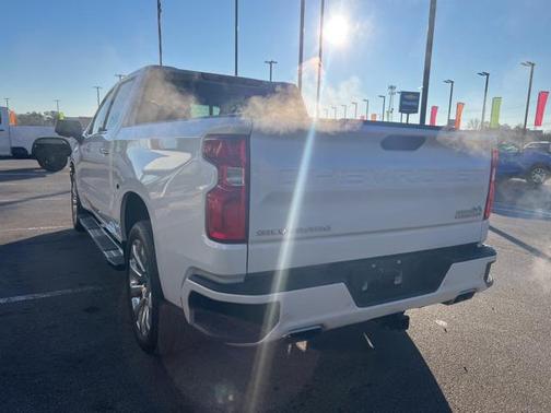 2022 Chevrolet Silverado 1500 High Country