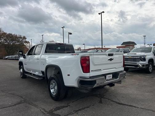 2026 Chevrolet Silverado 3500 LT
