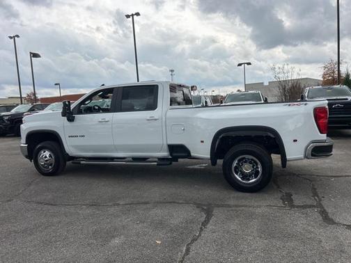 2026 Chevrolet Silverado 3500 LT