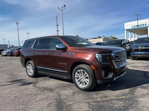 2023 GMC Yukon SLT