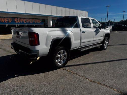 Summit White 2017 GMC Sierra 2500 SLT