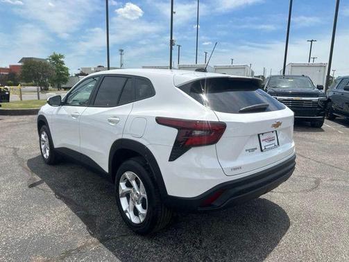 Summit White 2026 Chevrolet Trax LS