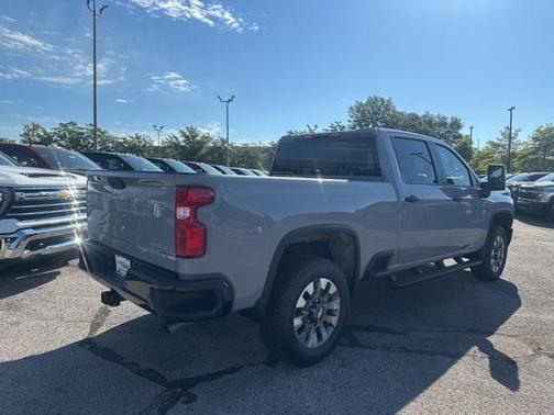 2025 Chevrolet Silverado 2500 Custom