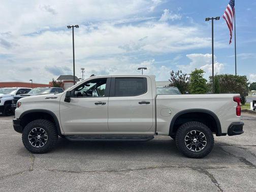 White Sands 2026 Chevrolet Silverado 1500 ZR2