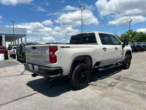White Sands 2026 Chevrolet Silverado 2500 Custom