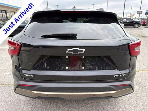 Mosaic Black Metallic 2024 Chevrolet Trax FWD ACTIV
