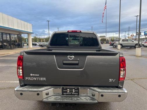 2021 Nissan Frontier SV