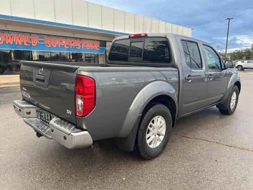 2021 Nissan Frontier SV