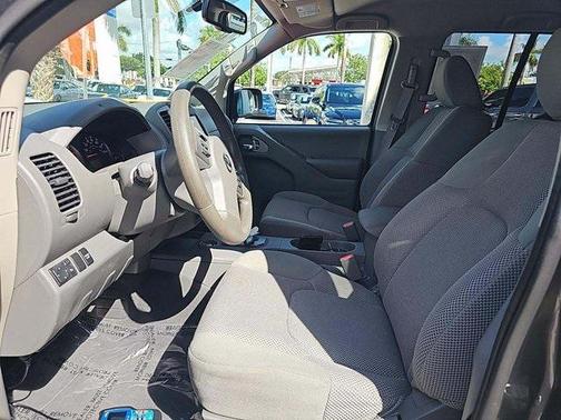 2021 Nissan Frontier SV