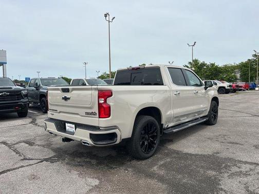White Sands 2026 Chevrolet Silverado 1500 High Country