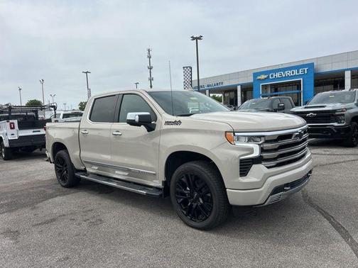 White Sands 2026 Chevrolet Silverado 1500 High Country
