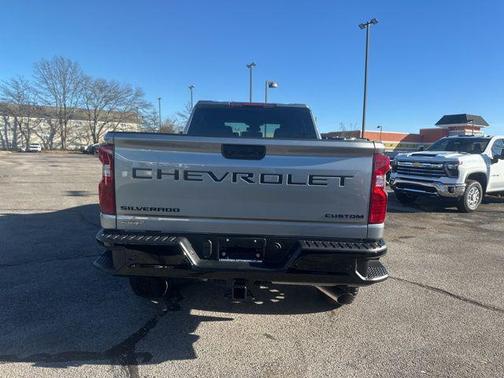 2026 Chevrolet Silverado 2500 Custom
