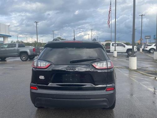 2023 Jeep Cherokee Altitude