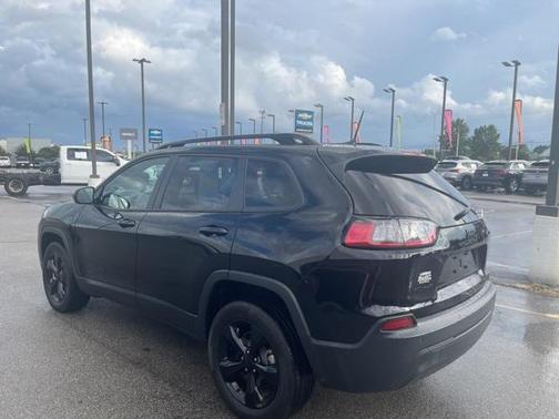 2023 Jeep Cherokee Altitude